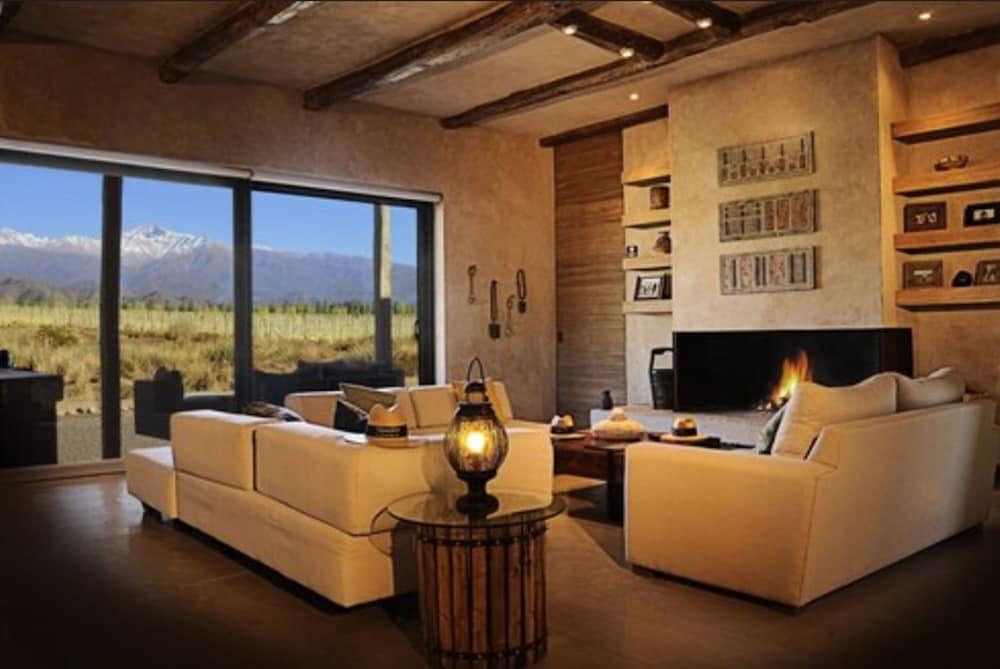 Alpasion Lodge Тунуян Экстерьер фото